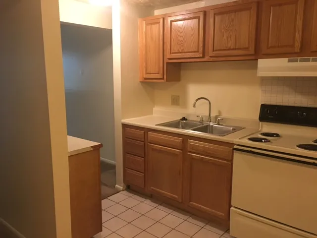 30 E Lane Ave 3BR