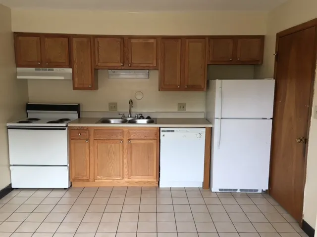 56 E Lane Ave 2BR