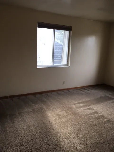 56 E Lane Ave 2BR