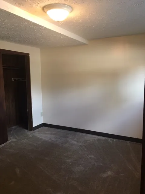 112 W Lane Ave 1BR