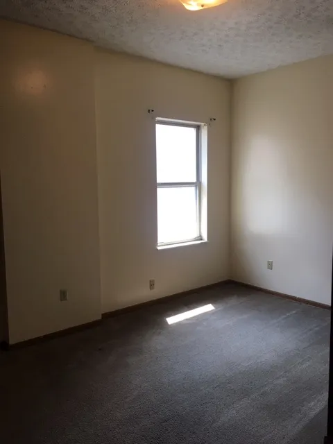 87 E 14th Ave 4BR - Unit B