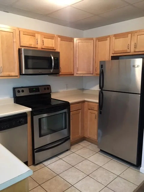 265 W Norwich Ave