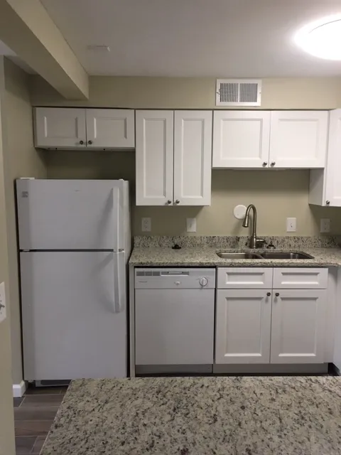 130 E Woodruff Ave Apt 1C ~ Renovated 