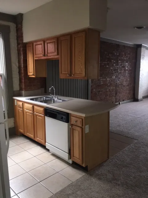 2596 N. High Street