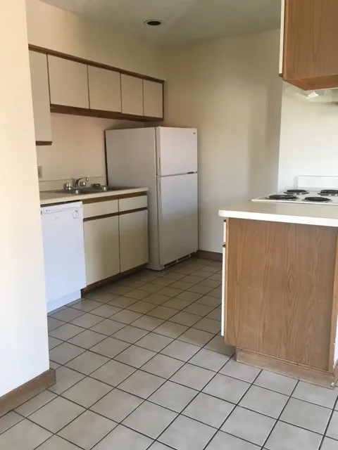 78 W 10th Ave 5BR