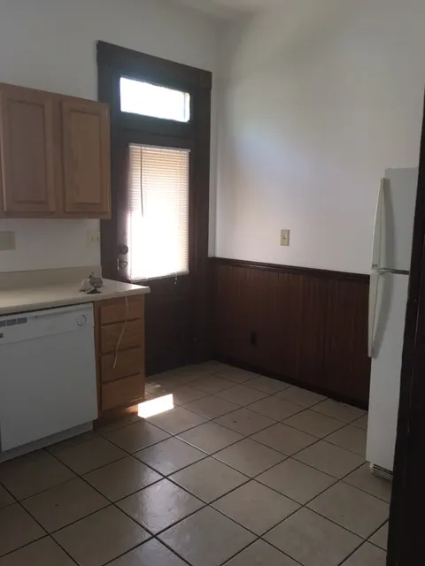 315 W 8th Ave