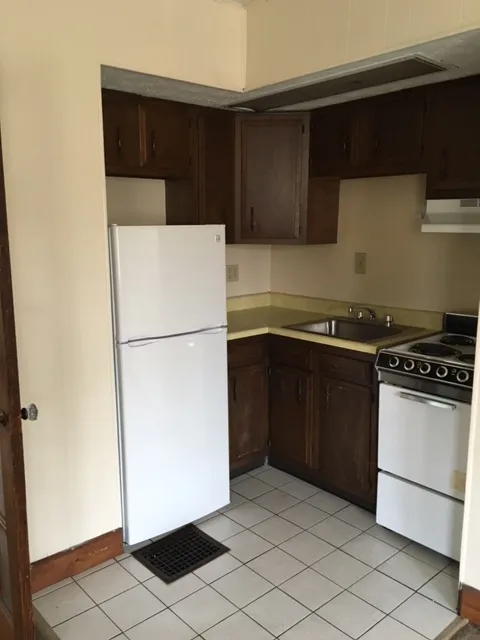 159-165 W Northwood Ave 1BR