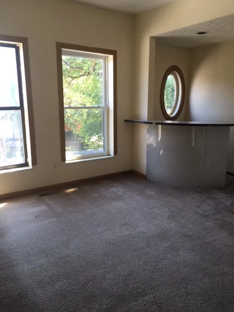 78 W 10th Ave 5BR