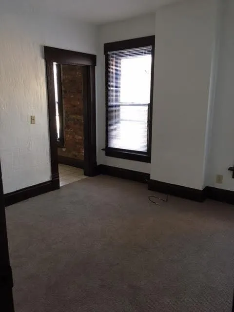 693 Dennison Ave Apt C