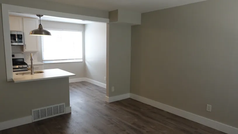 71 W 10th Ave Apt C