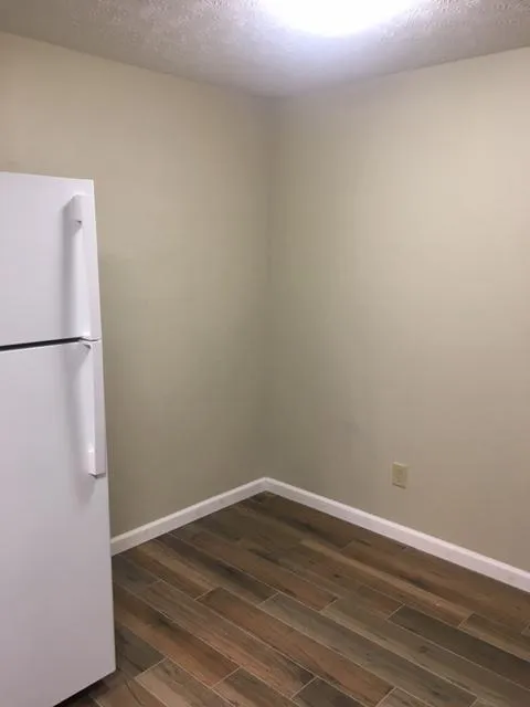 30 E Lane Ave 2BR - Renovated Unit (104 and 201)