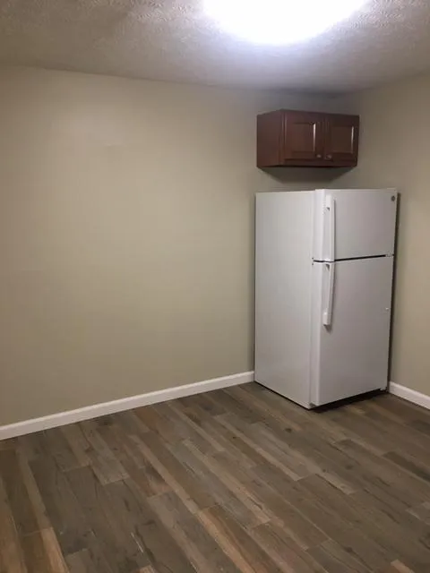 30 E Lane Ave Apt 104A ~ Renovated Studio 