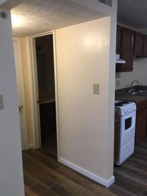 30 E Lane Ave Apt 203A