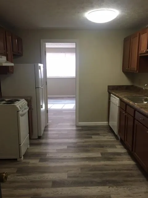 30 E Lane Ave Apt 201A ~ Renovated Studio 