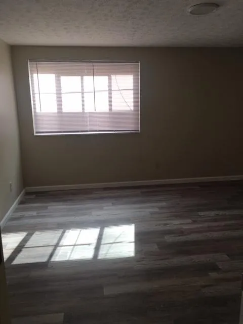 30 E Lane Ave Apt 201A ~ Renovated Studio 