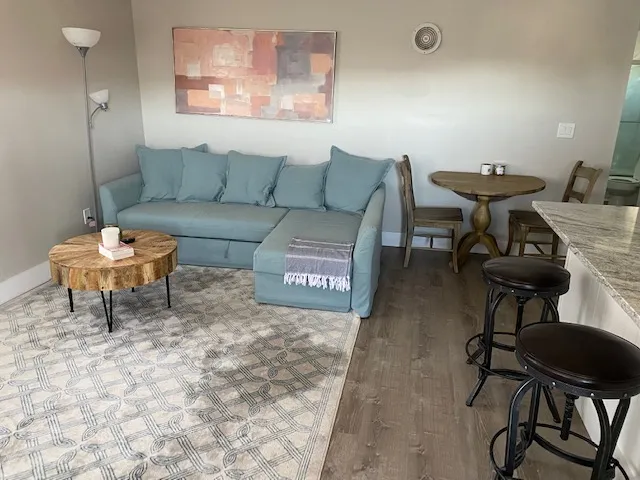 1621 W 5th Ave Apt A1