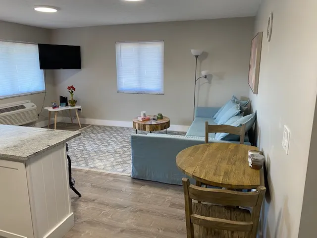 1621 W 5th Ave Apt A1