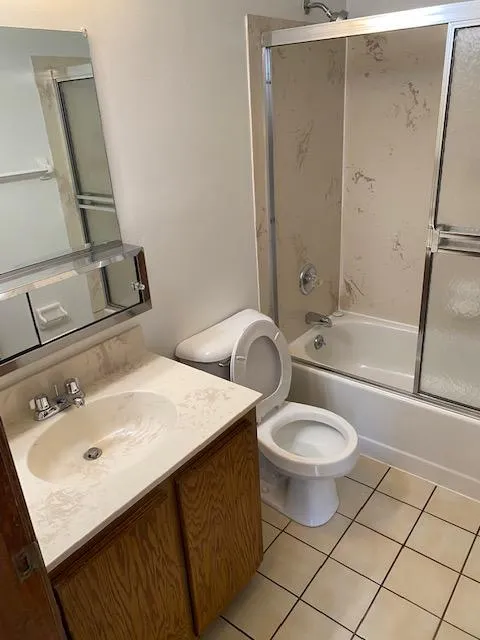 687 N High St Apt 2H