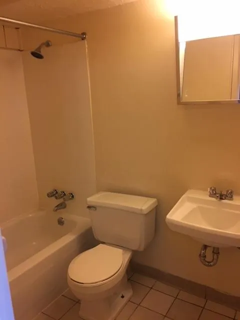 30 E Lane Ave apt 102A 