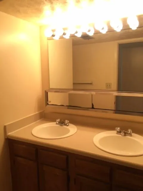 30 E Lane Ave Apt 305