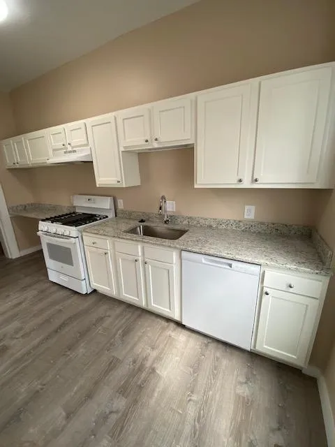 65 W Starr Ave Apt F