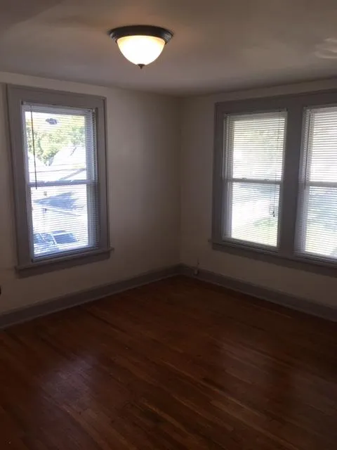 883-885 Northwest Boulevard