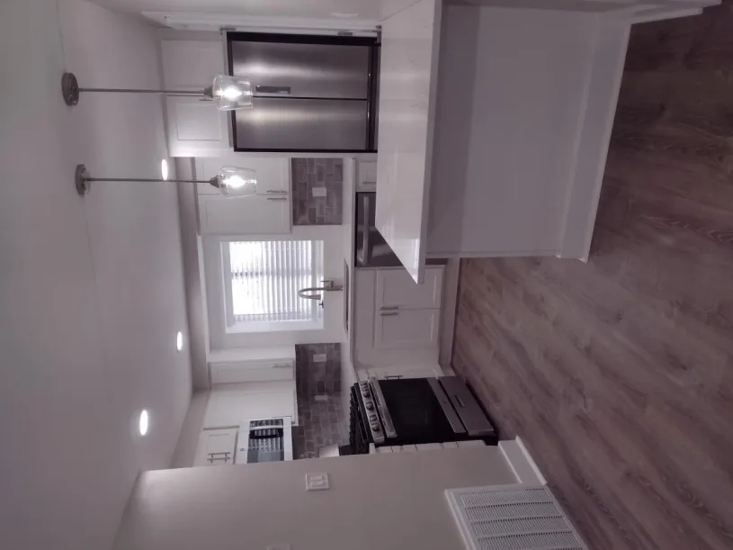 118 W Dodridge St Apt A