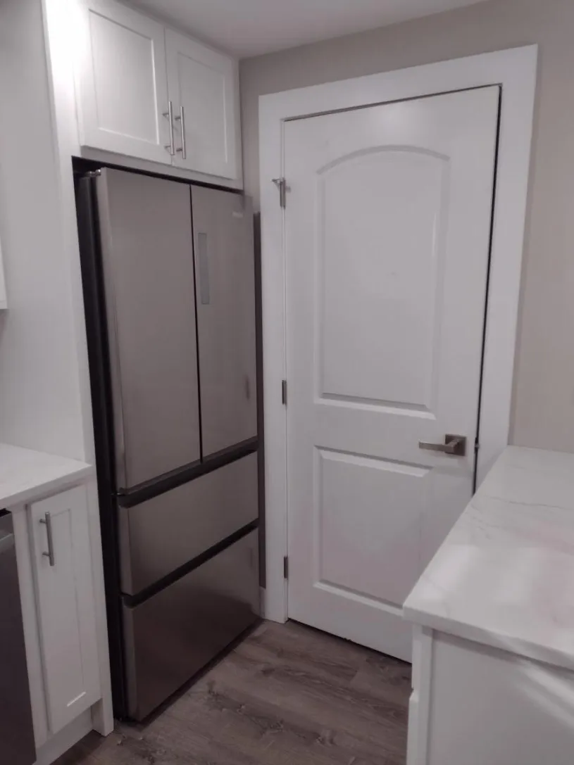 118 W Dodridge St Apt A