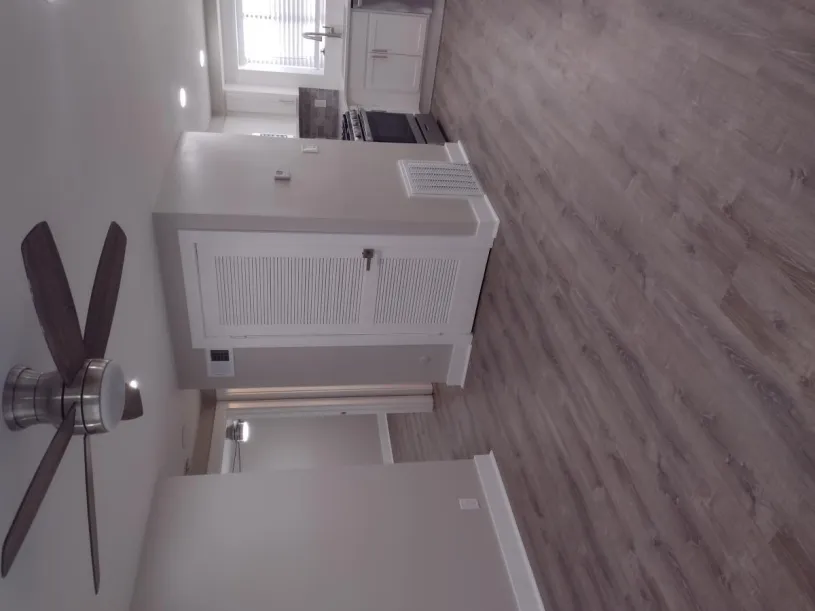 118 W Dodridge St Apt A