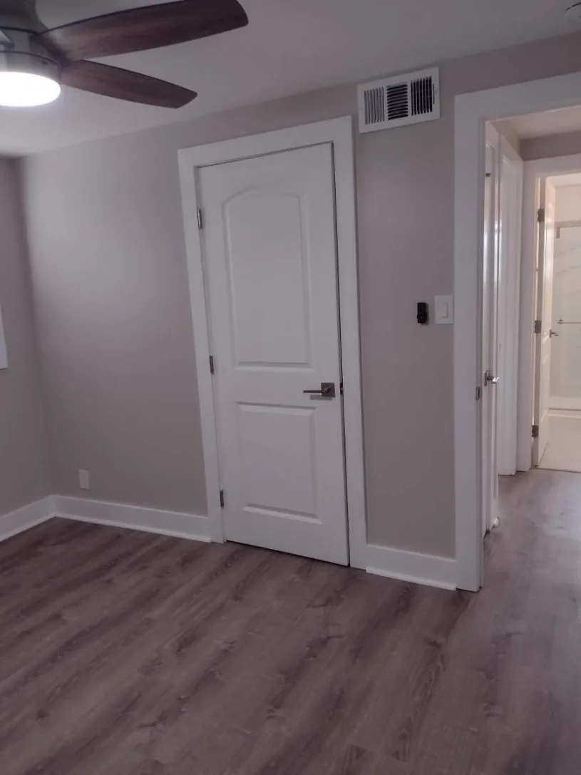 118 W Dodridge St Apt A