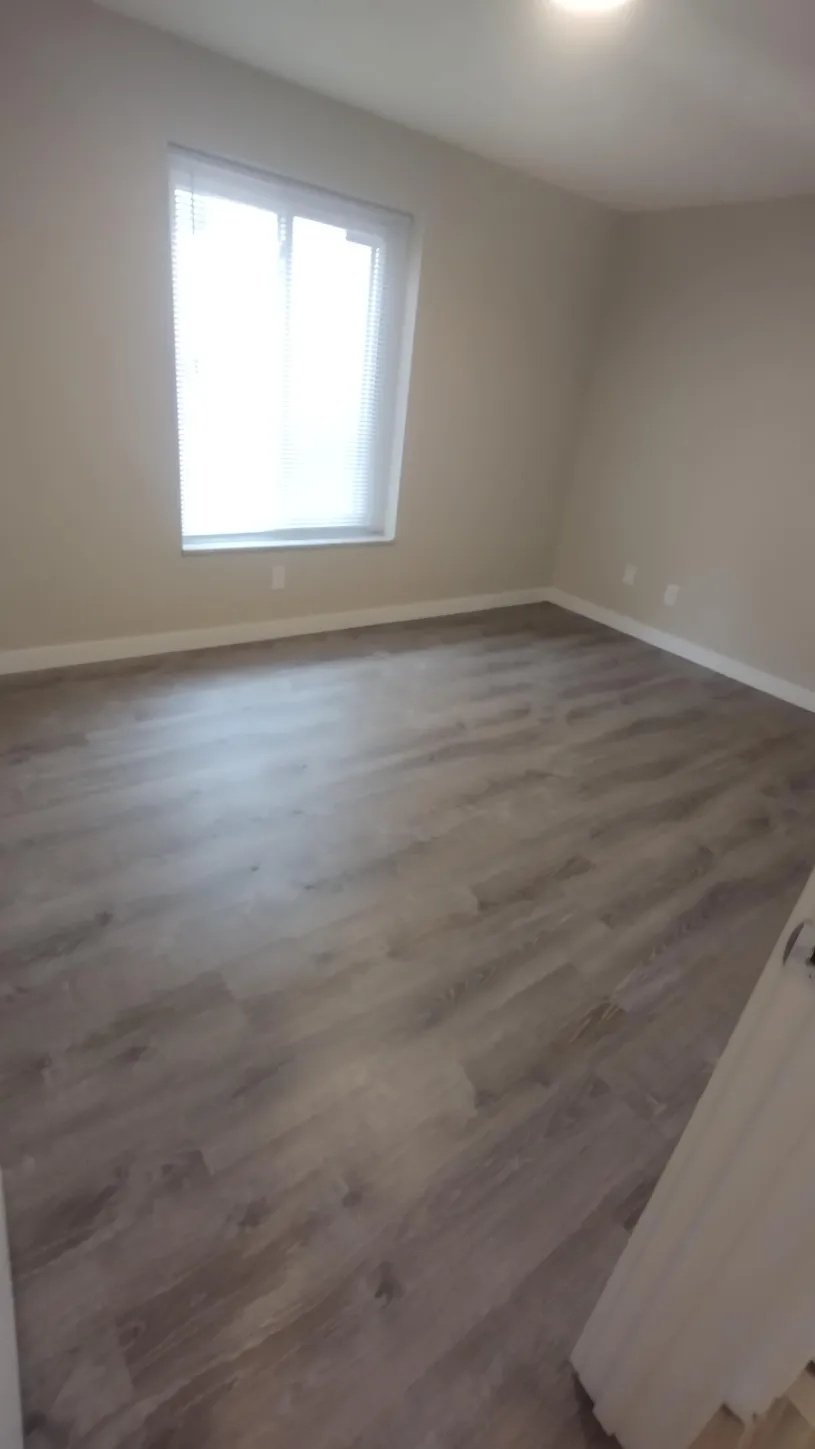 130 E Woodruff Ave Apt 2B ~ Renovated 