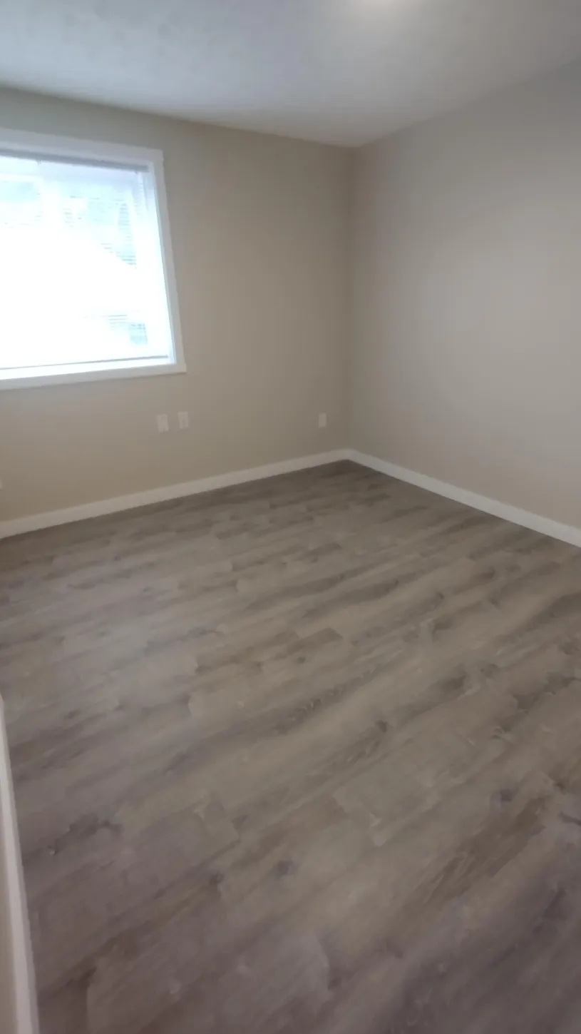 30 E Lane Ave Apt 301 ~ Renovated 