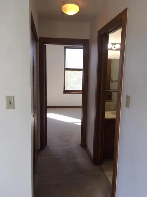 687 N High st Apt 3H