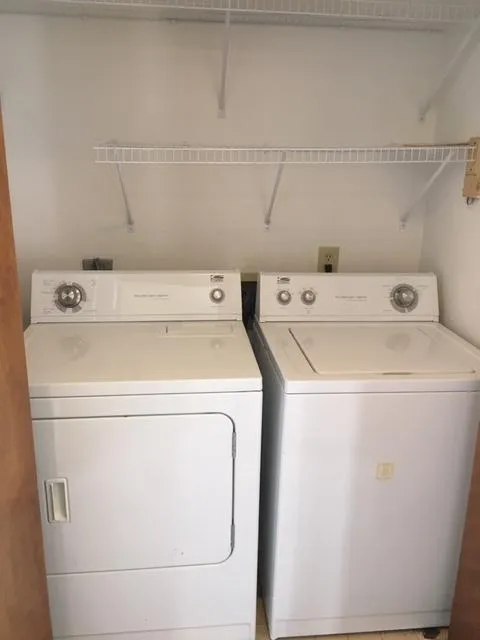 687 N High st Apt 3H