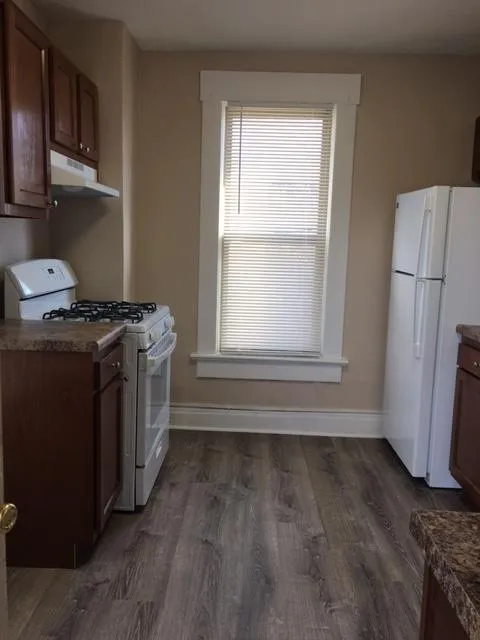 80 W Dodridge St 