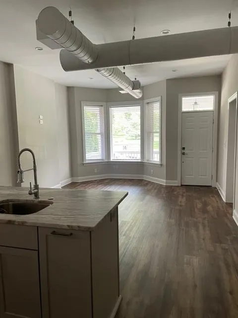 737 Dennison Ave - 737B
