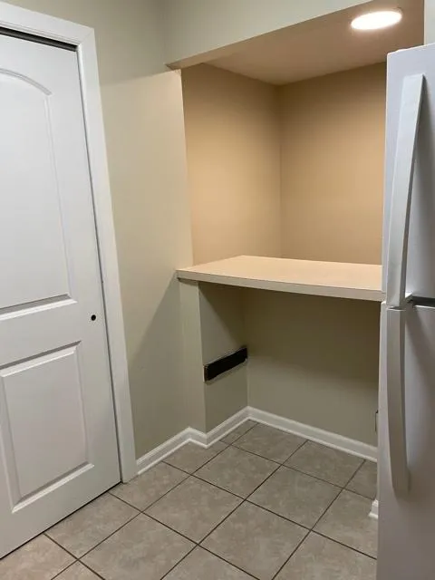 114 E Norwich Ave Apt C