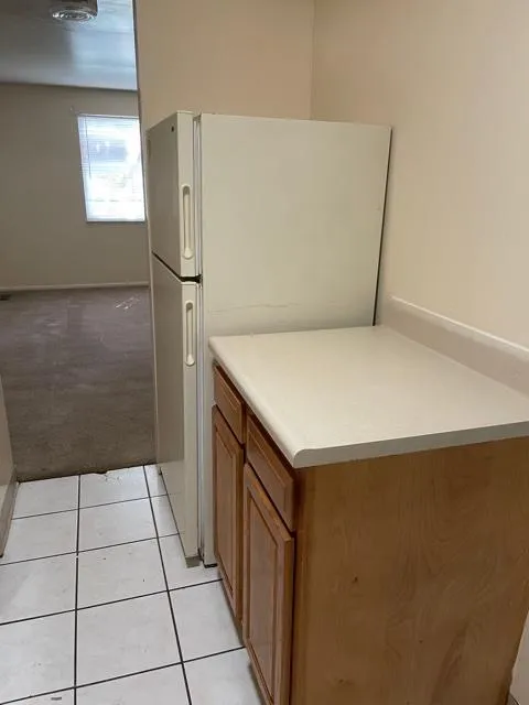 159 E Lane Ave Apt E