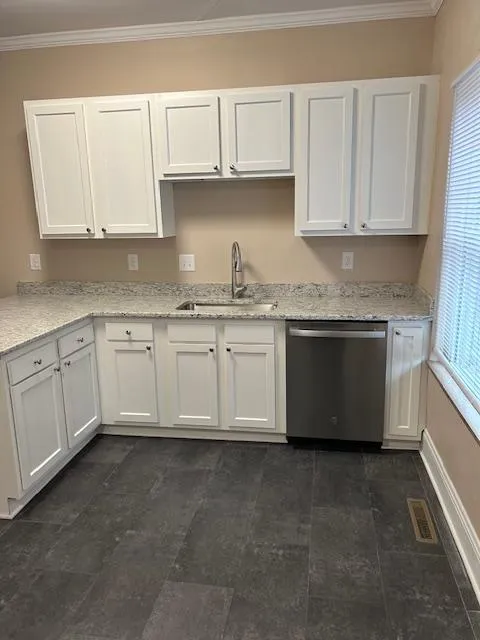 2458 N High St Apt 8
