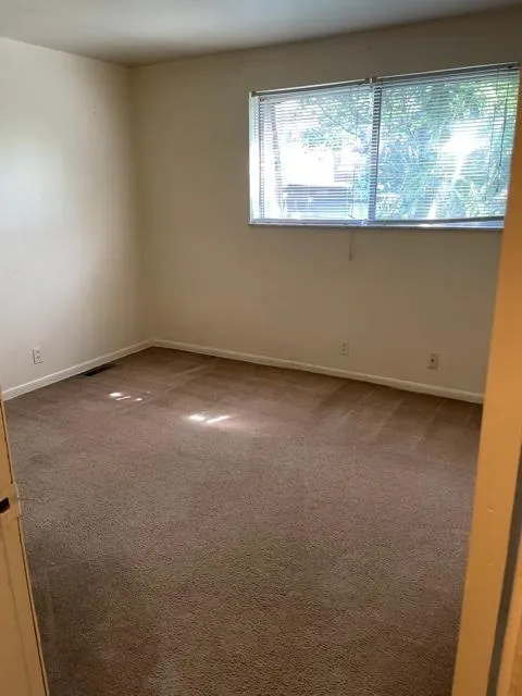159 E Lane Ave Apt E