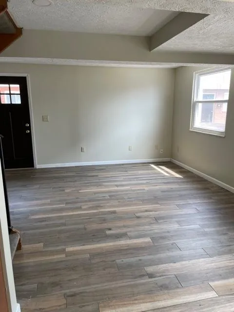 249-255 W Norwich Ave