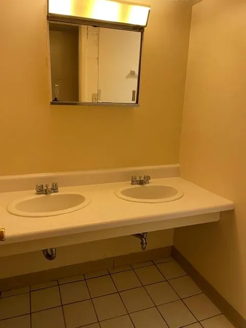 30 E Lane Ave Apt 206