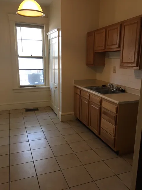 105 W 10th Ave Apt A