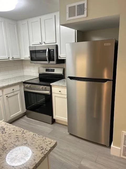 117 W Northwood Ave Apt C