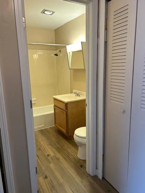 855 Chambers Rd Apt 9