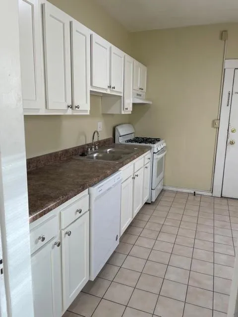 1534 1/2 Neil Ave - 3BR