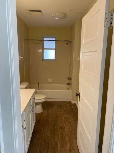 1534 1/2 Neil Ave - 3BR