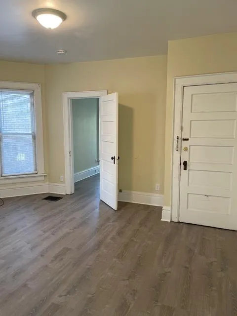 1534 1/2 Neil Ave - 3BR