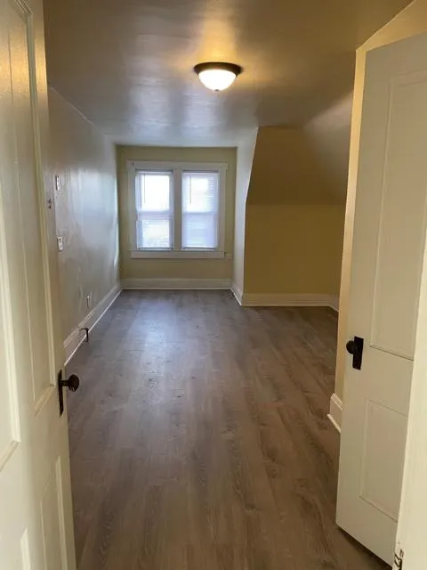 1534 1/2 Neil Ave - 3BR