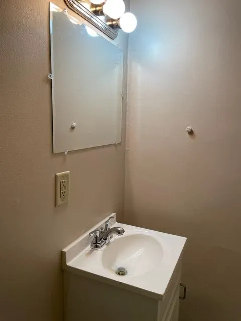 65 W Starr Ave - Unit D